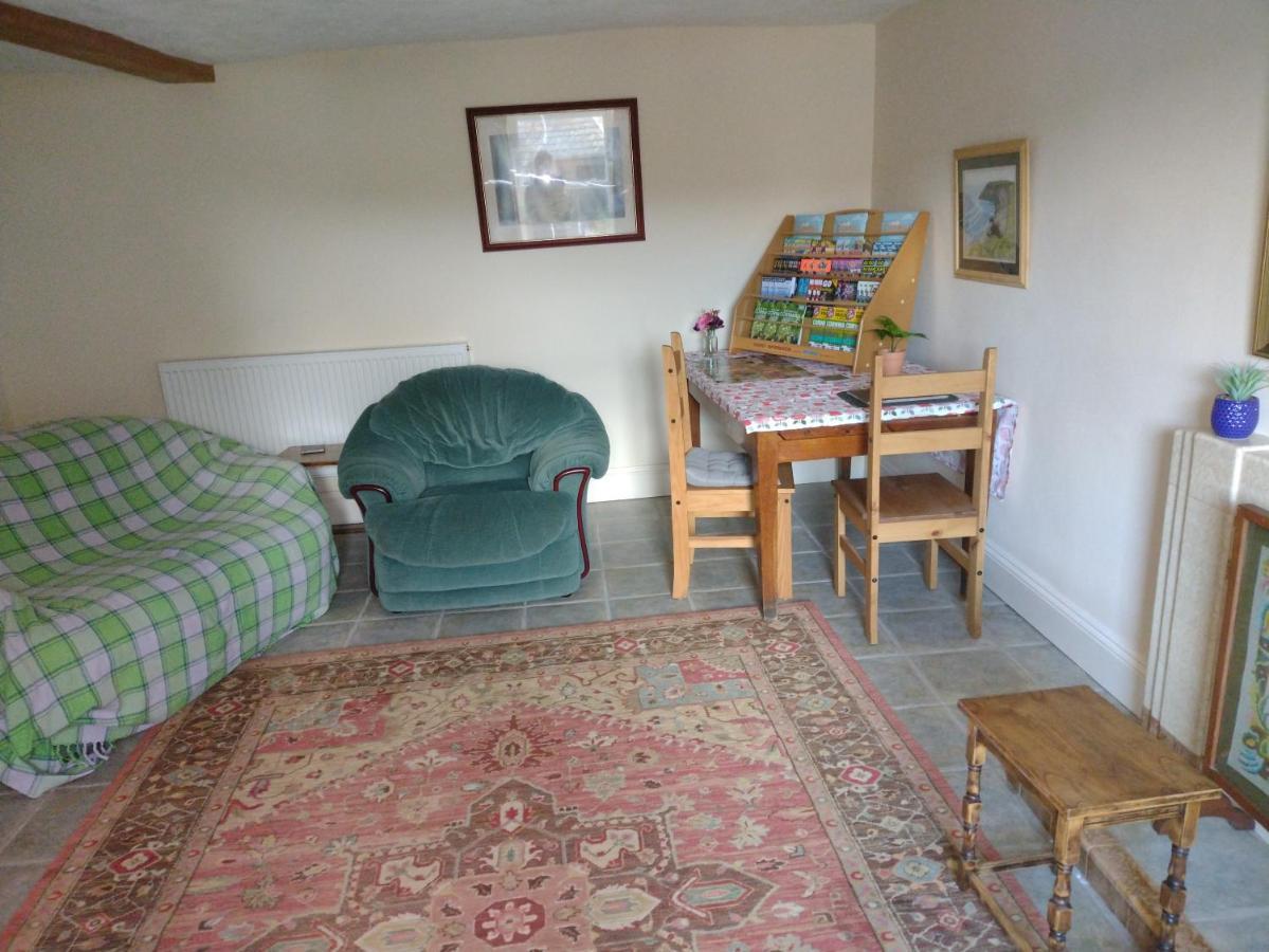 Sharlands Farm Bed And Breakfast Bude Εξωτερικό φωτογραφία